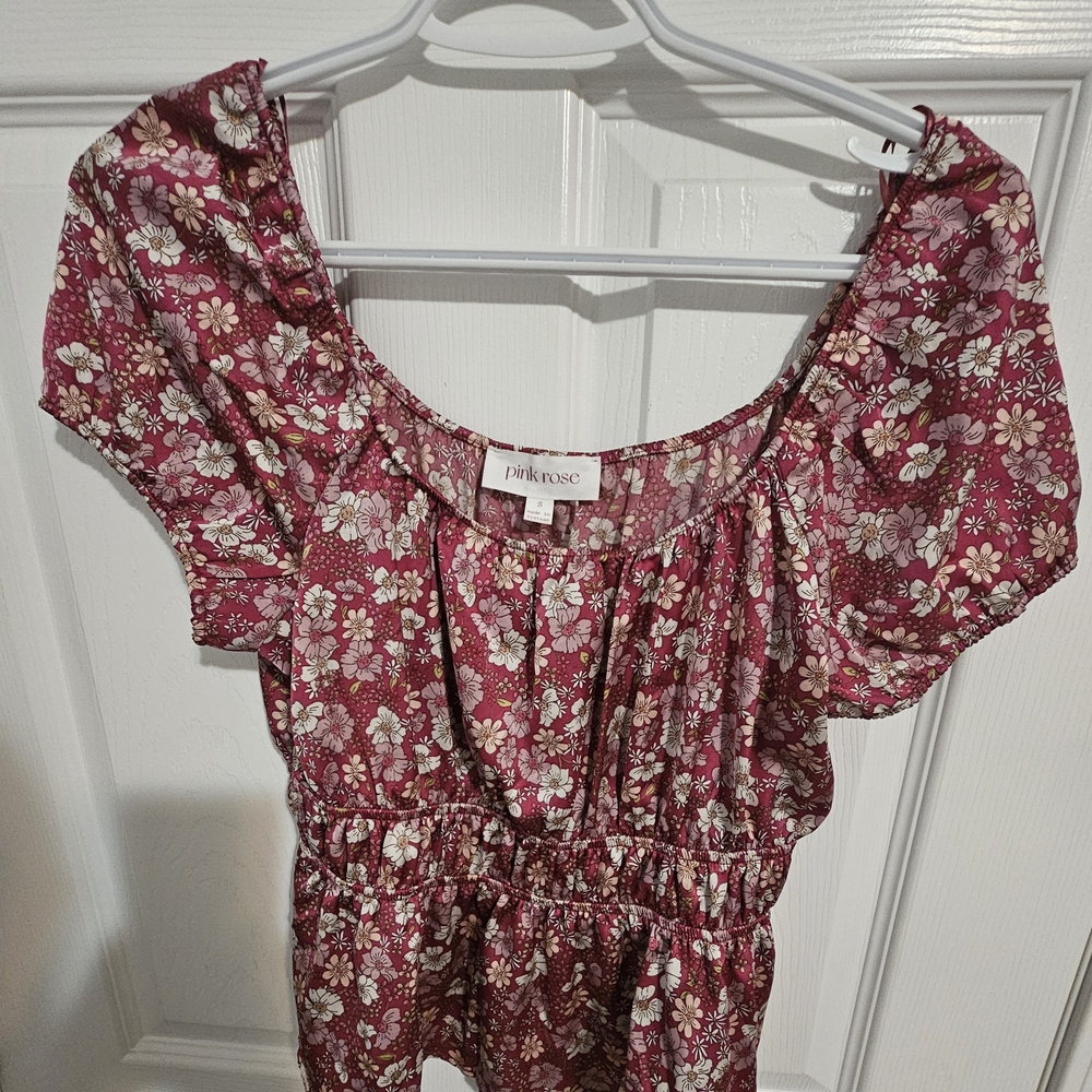 Pink Rose Floral Women's Top - Red Size Small